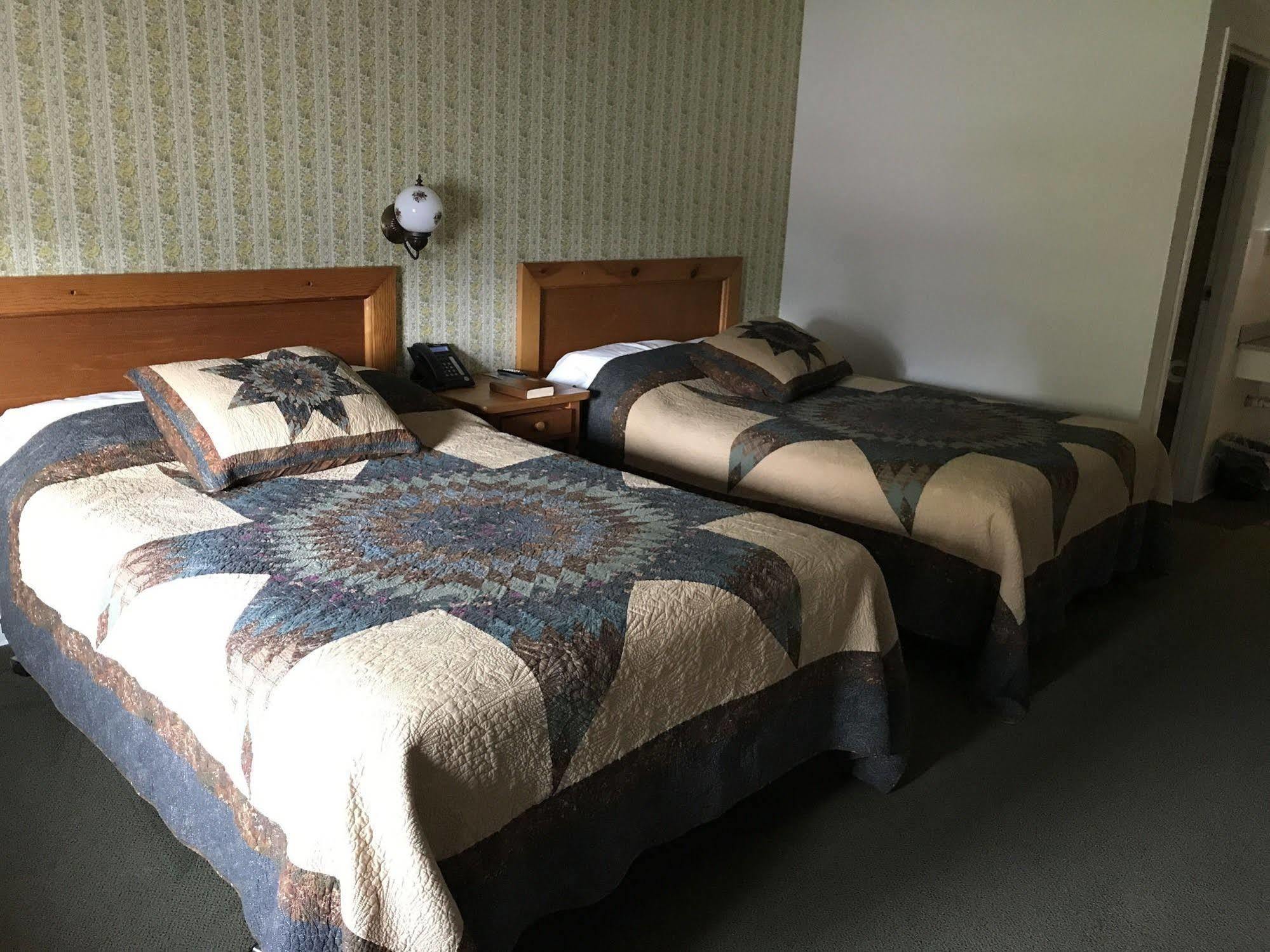 Casselman Inn Grantsville Екстер'єр фото